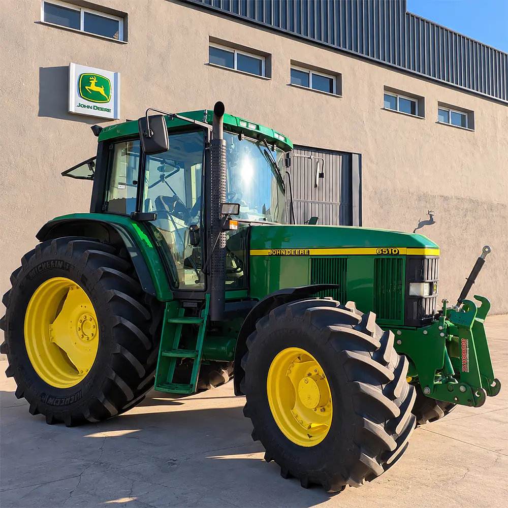 John Deere 6510 – Vista frontal.
